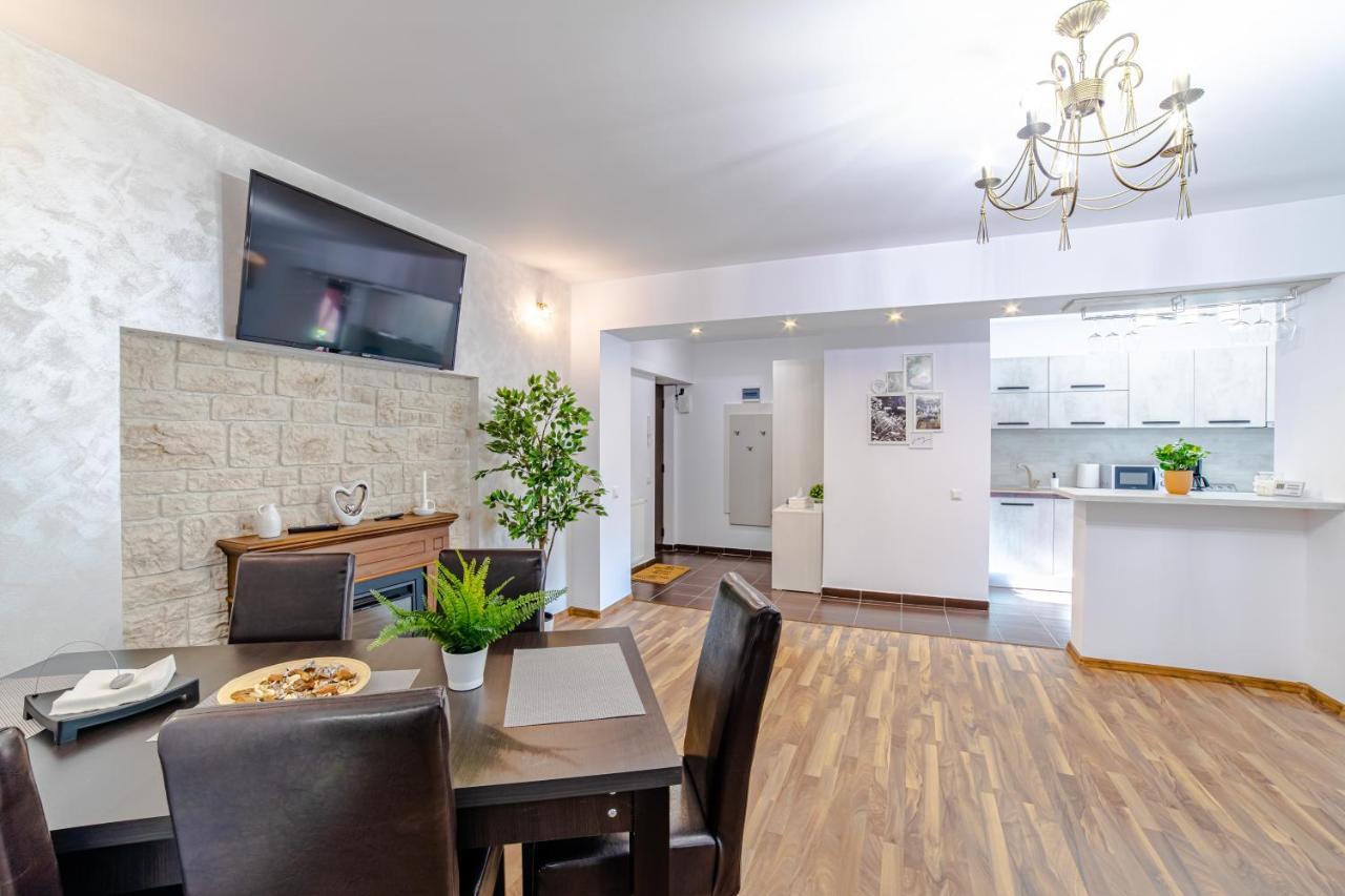 Mikras Luxury Apartment Синая Экстерьер фото